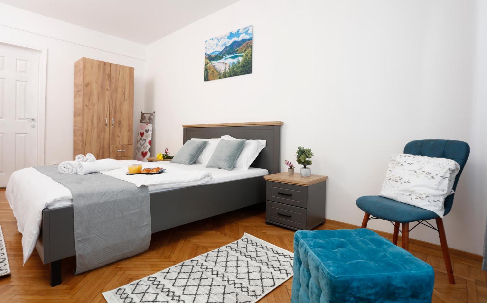 Traditional Romanian Apartments Bucharest Exterior photo